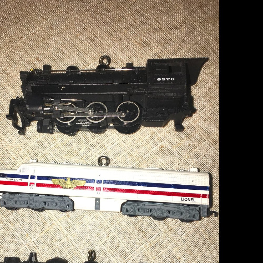 2 HALLMARK LIONEL TRAIN ORNAMENTS